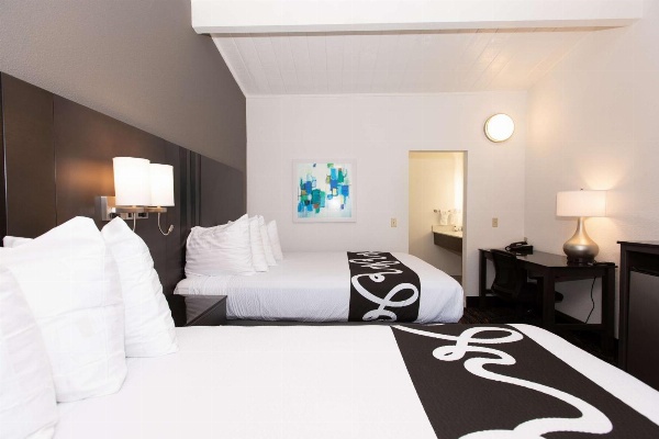 SureStay Hotel by Best Western Seaside Monterey Main image